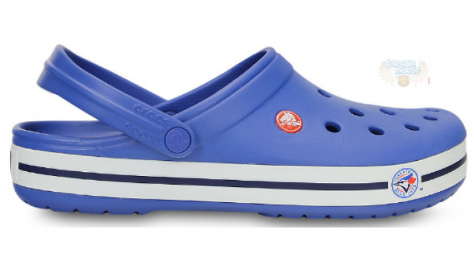 crocs free pair canada