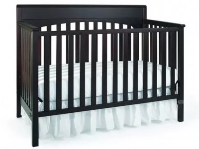 WalMart Canada: Graco Lauren Convertible Crib (Espresso) On Clearance | Was $249 Now $125