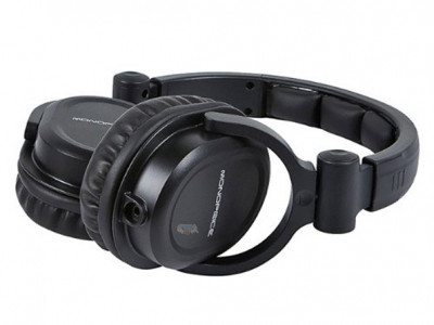 Amazon Canada: Monoprice Premium Hi-Fi DJ Style Over-the-Ear Pro Headphones | Was $76 Now $25