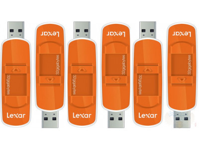 Walmart Canada: Lexar 32GB USB JumpDrive - Just $13 & Free Shipping!