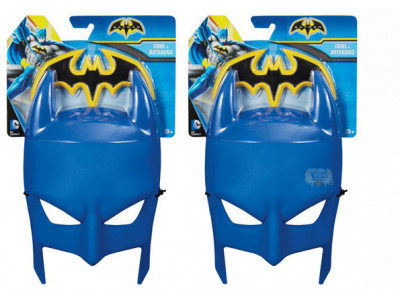 WalMart Canada: Batman Cowl And Batarang Role Play Pack | Was $12 Now $5