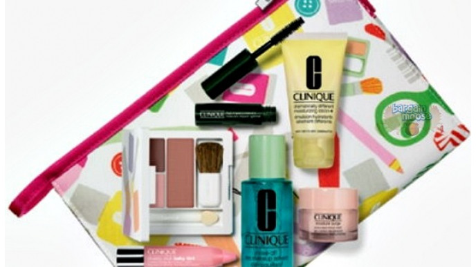 Hudson's Bay: Clinique 7 Piece Fall Favourites Gift with Purchase of $31+
