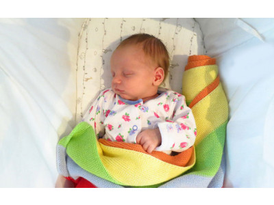 Babies R Us Canada Freebie: Free Basket Stand ($40 Value) With Purchase Of Moses Basket