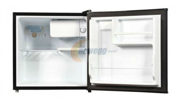 NewEgg Canada: Compact Refrigerator Only $70 (Expired)