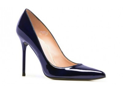 Stuart Weitzman: Save $100 On 2 Sale Items & $150 On 3