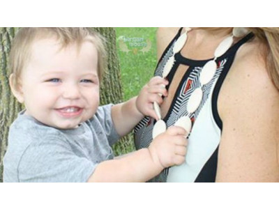 Shop.ca: Two Chic Mammas Teething Necklaces For $50