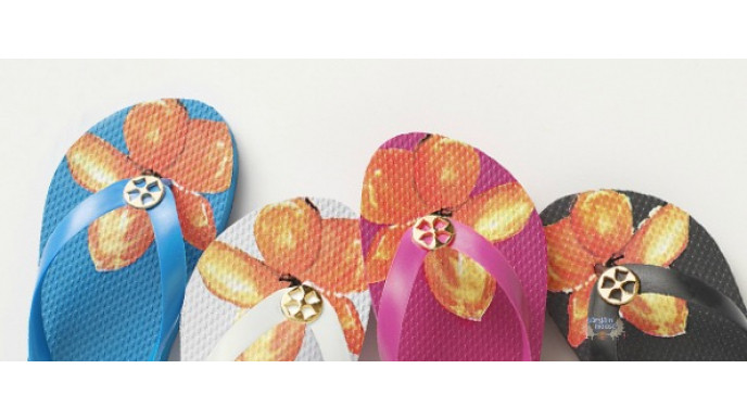 Naturalizer Canada: $10 Off All Sandals & Free Shipping