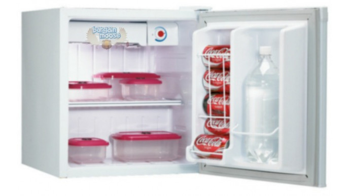 bar fridge walmart canada