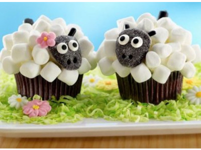 Make These Sheep Cupcakes