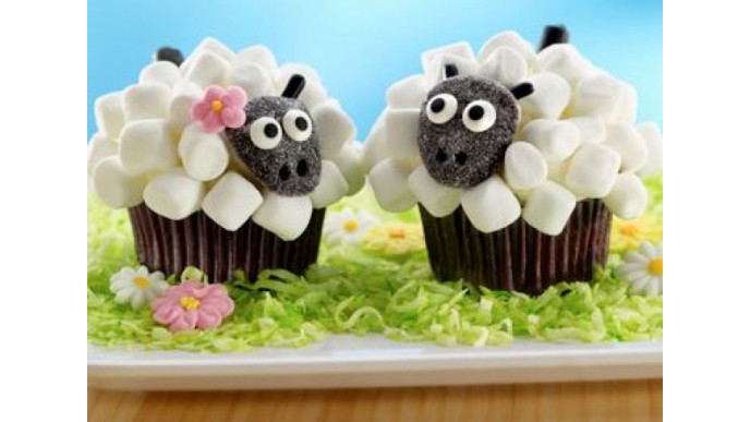 Check Out These Adorable Sheep Cupcakes