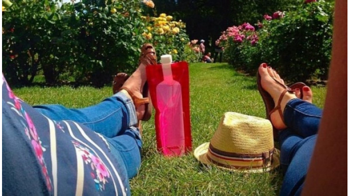 Wine2Go Foldable Wine Flask Now $16 (67% Off) @ Amazon.ca