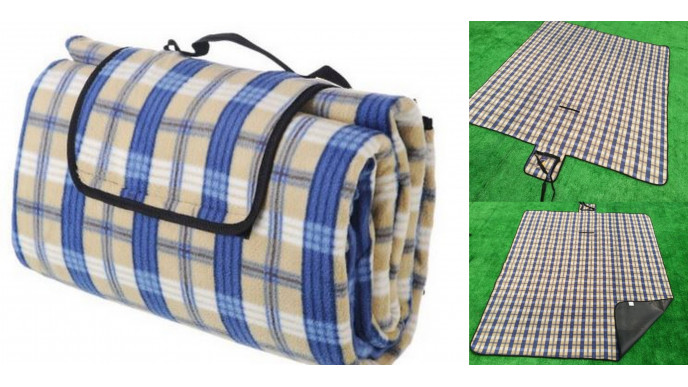 Picnic Blanket Fold Up Tote For $30 + Free Ship @ Amazon.ca