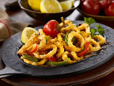 Get $15 Off $45 @ East Side Mario's