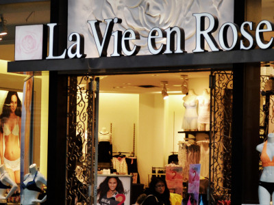 Items From $4 Shipped @ La Vie en Rose