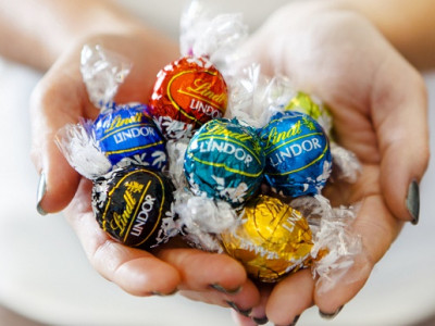 150 Lindor Truffles For $49.99