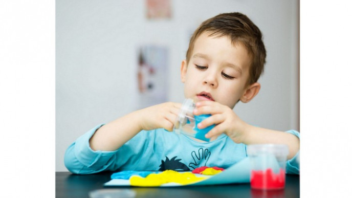 Health Canada Advisory Uncovers Hidden Dangers Of Home Made Slime & Play Dough