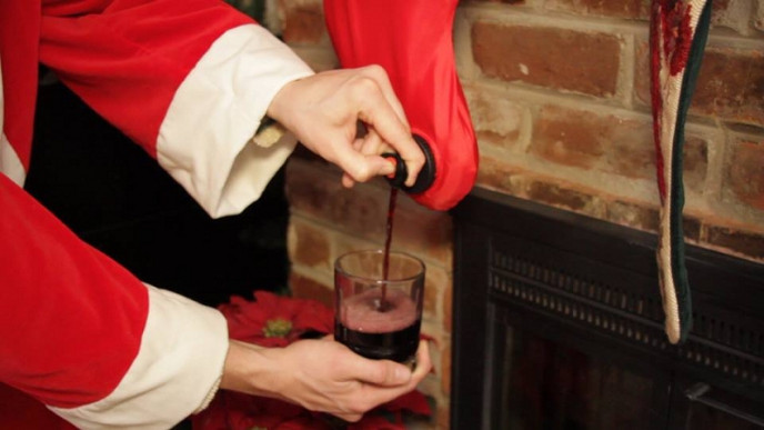 You Need A Wine Dispensing Christmas Stocking 