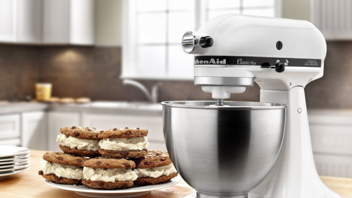 KitchenAid Classic Plus Series Stand Mixer $229.99 @ Amazon Canada