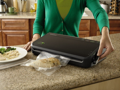 FoodSaver Vacuum Sealer $69.99