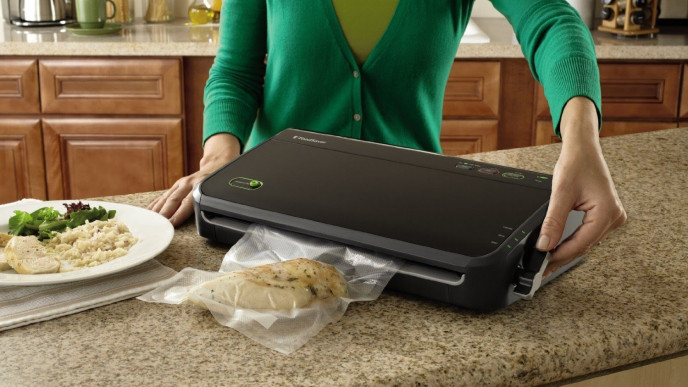 FoodSaver Vacuum Sealer $69.99 @ London Drugs Canada