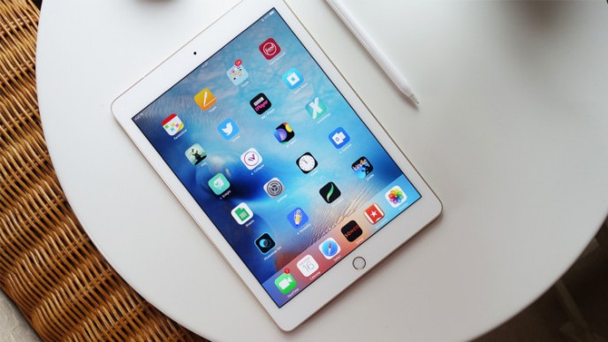 Up To $249 Off Apple 9.7" iPad Pro Tablet @ Walmart.ca