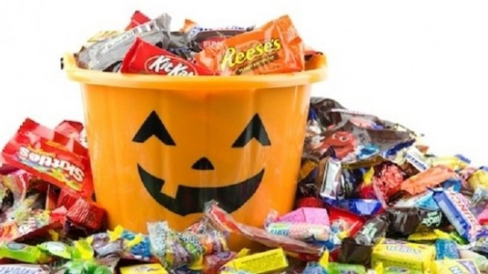 Halloween Candy From $3.98 @ Walmart.ca