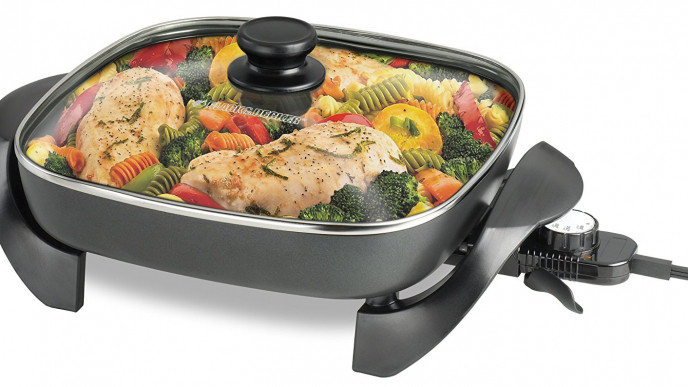 Black & Decker 12" Electric Skillet $29.88 @ Amazon.ca