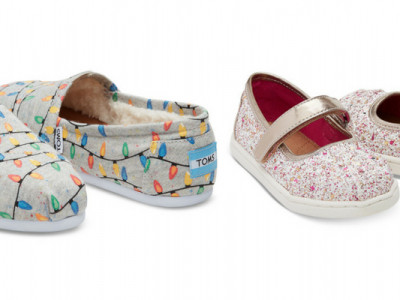 30% off Holiday TOMS