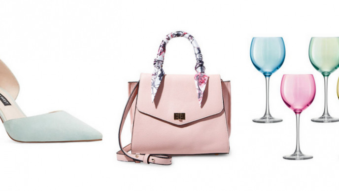 Extra 10-20% off Friends & Family Sale @ The Bay