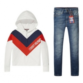 Extra 30% off @ Tommy Hilfiger