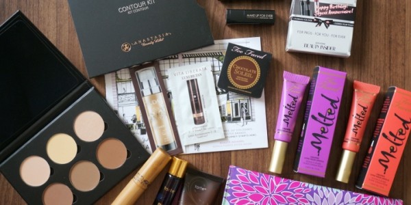 12 Places to Get Free Makeup Samples in Canada