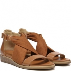 40% off Sandals @ Naturalizer