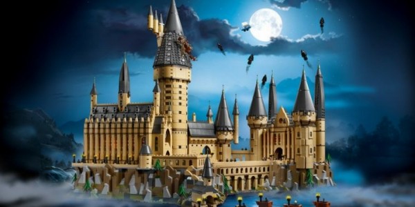 LEGO Announces a HUGE New Harry Potter Castle