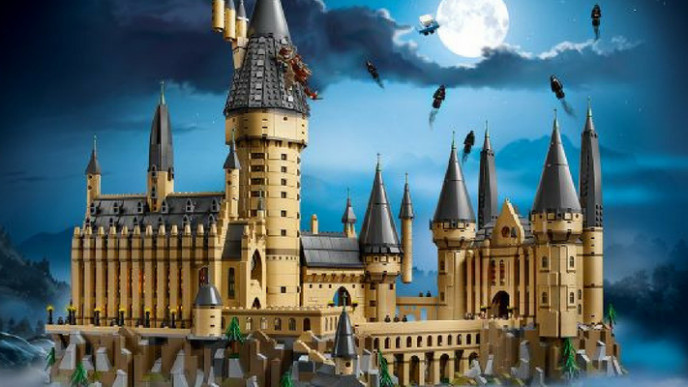 LEGO Announces a HUGE New Harry Potter Castle