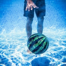 Bounce This Ball Underwater!