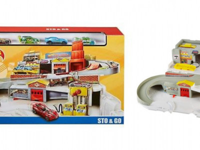The Hot Wheels STO & Go Set