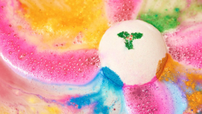 The LUSH Cosmetics Christmas Collection is Here!
