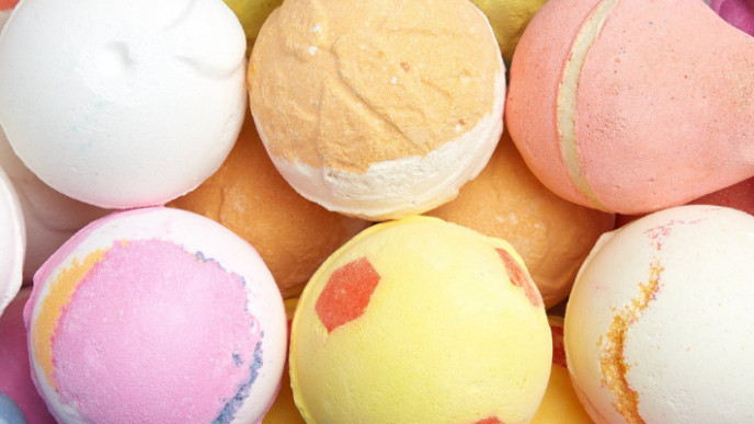 BOGO 50% off Christmas Gifts @ LUSH Canada