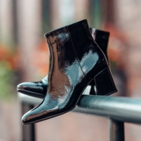 All Town Shoes Stores Closing