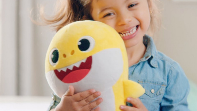The Official Pinkfong Baby Shark Dancing Doll is Here!