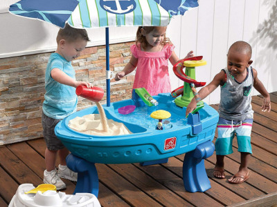 Step2 Fiesta Cruise Sand & Water Table