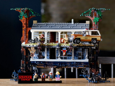 There's a LEGO Stranger Things Set!