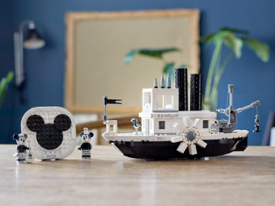 LEGO Ideas Steamboat Willie Set