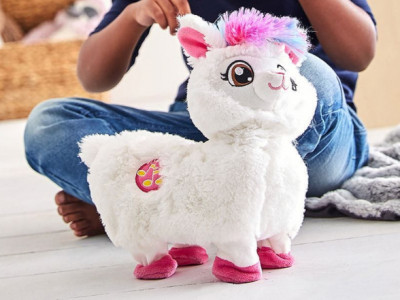 This Llama Shakes its Booty!