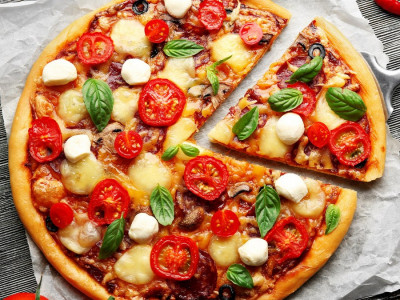 Boston Pizza Fan Appreciation Day