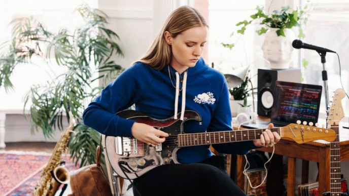 The Sweats Sale is Back @ Roots Canada!