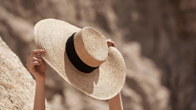 The Mid-Season Sale @ Club Monaco Canada