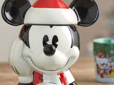 Disney Eats x Holiday Line