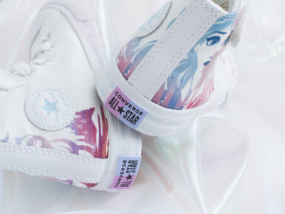 There are Frozen Converse!