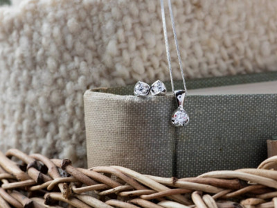 Up to 50% off Sale @ Peoples